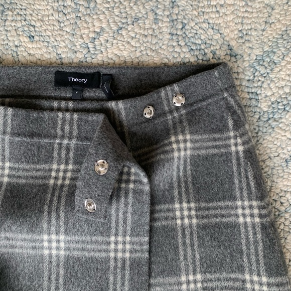 theory • grey and white wool mini skirt - Picture 2 of 8